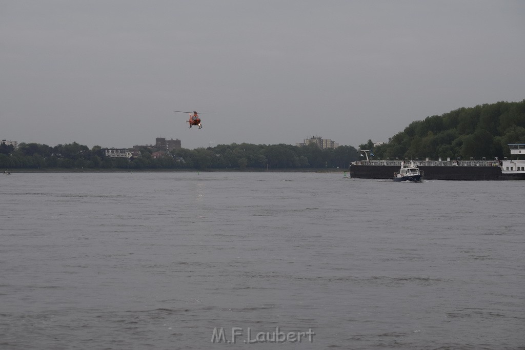 PRhein Koeln Porz Ensen Schwimmer untergegangen P057.JPG - Miklos Laubert